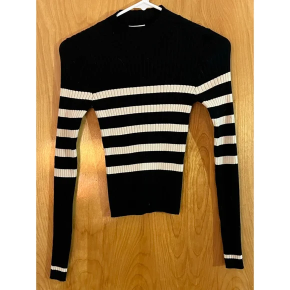 NOISY MAY Black & Beige Striped Ribbed Crew Neck Sweater Women’s Size S EUC - Picture 2 of 10